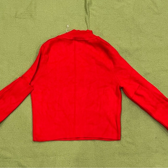 Red sweater crop top - Picture 5 of 5